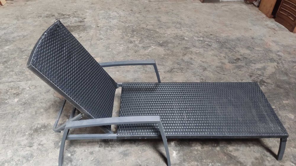 Espreguiçadeira em vime nova