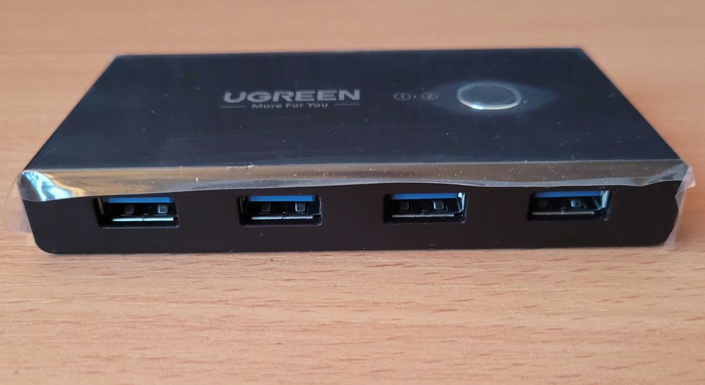Przełącznik Switch USB 3.0 UGREEN 2PC na 4 Urządzenia 5Gbps