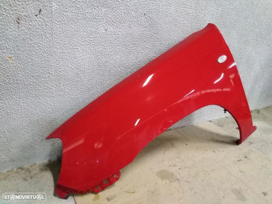 Guarda lamas frente esquerdo mazda BT50