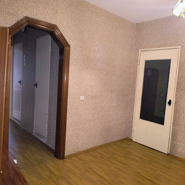 Здам квартирув центрі міста вул.Гетьмана Полуботка,б. 84