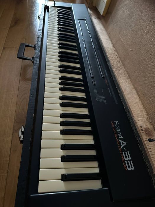 Roland A-33 міді клавіатура