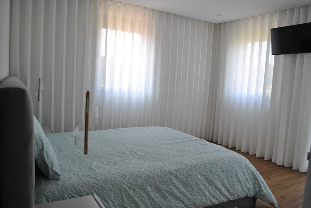 Quintinha com 12.000 m² e casa V3 totalmente renovada – o refúgio perfeito!