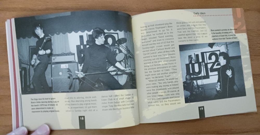Livro EM INGLÊS "U2", de Mark Taylor, edição do ano 1993