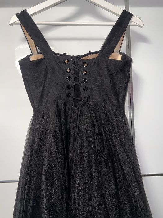 Długa, tiulowa czarna sukienka 36/38