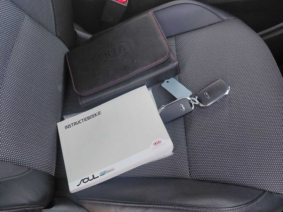 KIA SOUL 2019 рік Автомат Електро 64 kWh 204 к.с Свіжа з Нідерландів