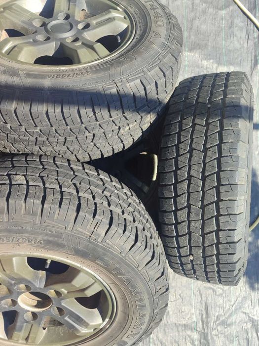 Диски з Шинами на 16 KIA Sorento 5*139,7. 4*4 Болотяна 245*70