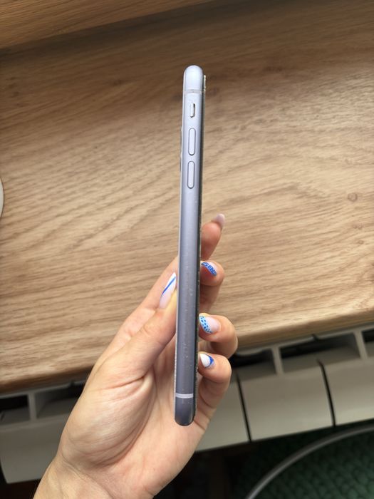Iphone 11 64gb w kolorze fioletowym