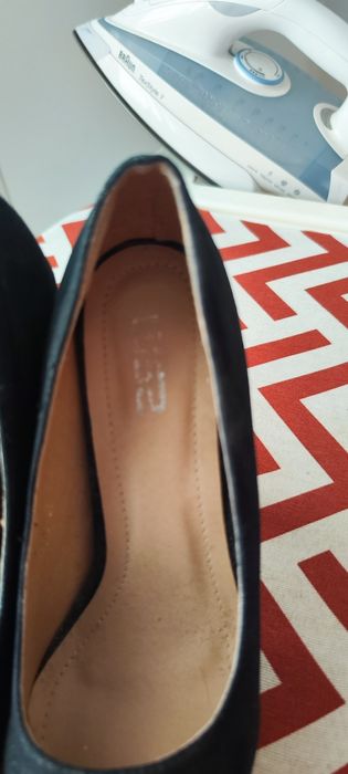 Sapato preto camurça