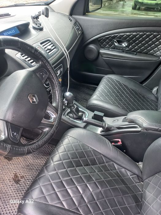 Продам рено меган 2013р