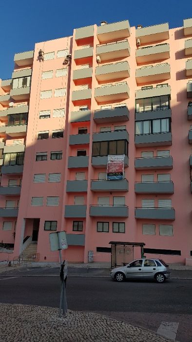 Pintura de prédios através de Rapel ou Alpinismo Industrial