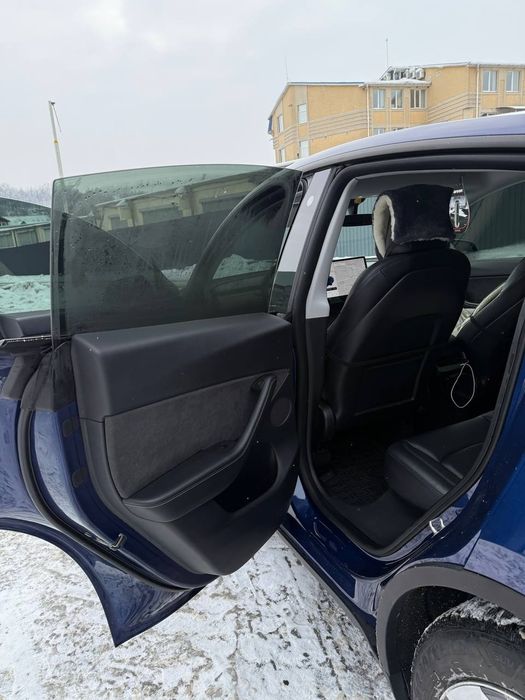 Продам Tesla Y 2021 повний привід