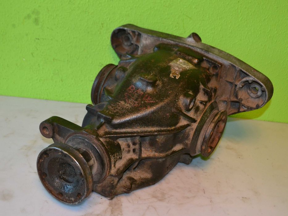 Dyferencjał Dyfer Tył BMW E39  3.46
