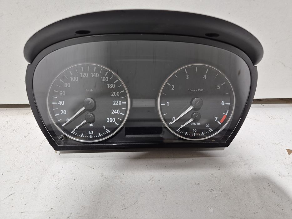 Licznik BMW E90, E91. Benzyna. Europa.