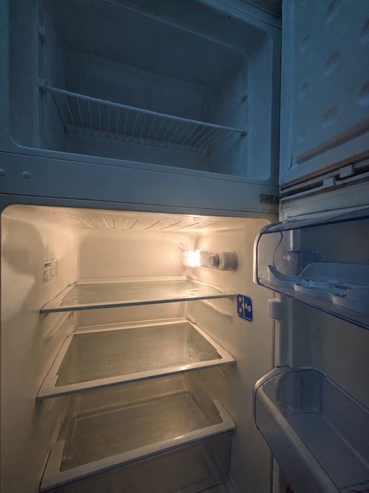 Frigorífico combinado Beko usado em bom estado