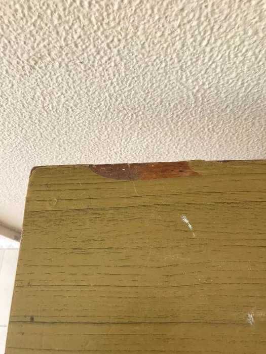 Mesa de televisão vintage