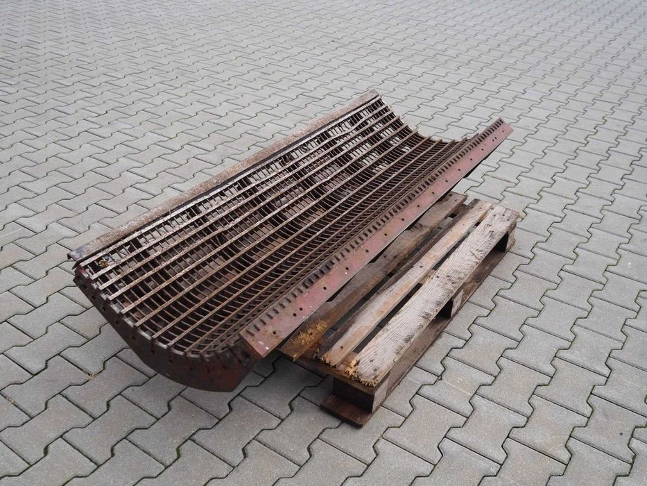 Przebudowa na kukurydze, klepisko, kombajn Massey Ferguson 7282