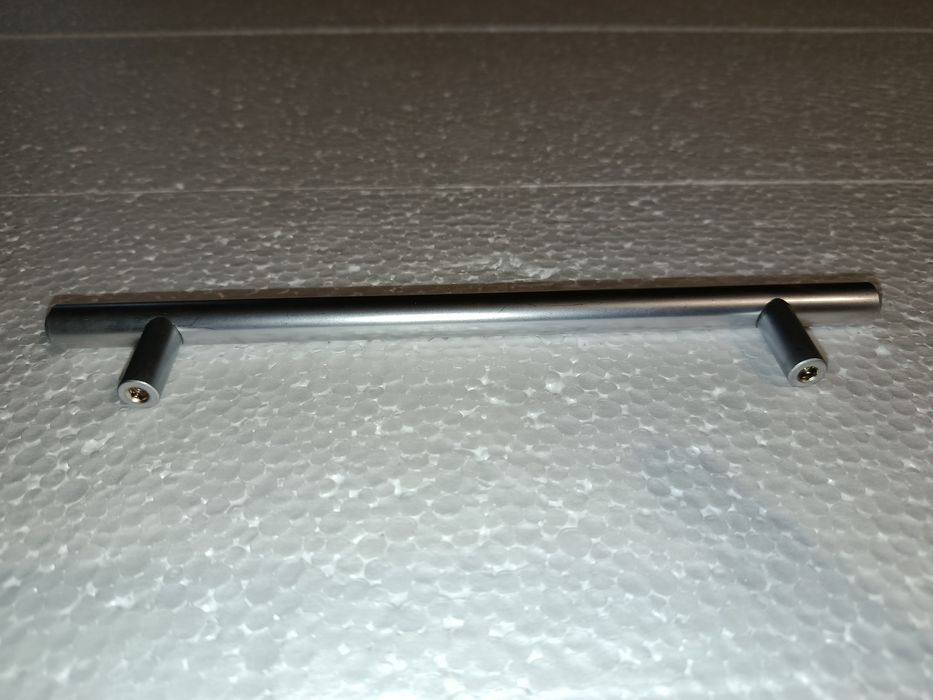 Ручка для мебели, дверей, тумбы.