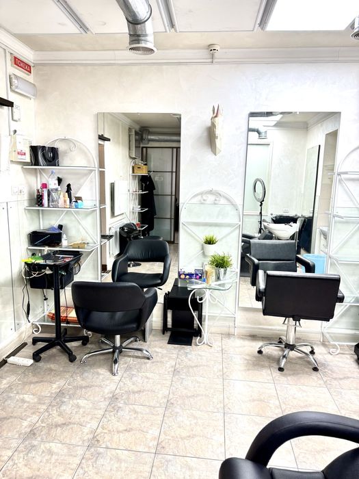 Продам приміщення салон краси, центр міста, 95 квартал, 78 м.кв