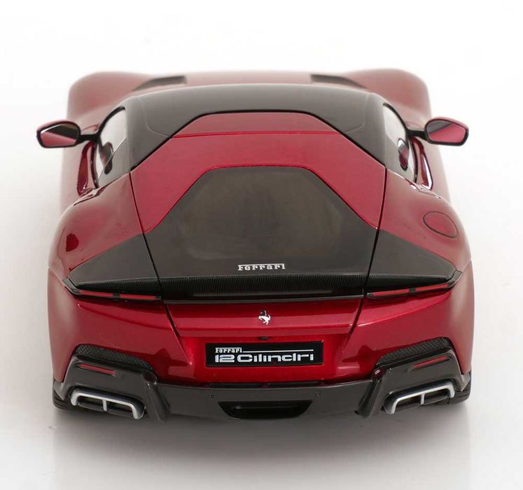 1/18 ferrari 12cilindri 2024 (polistil)