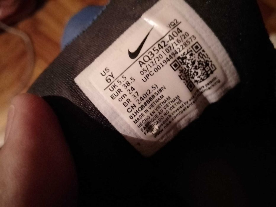 Prefere correr ou caminhar?Sapatilhas Nike10E-CinzeiroLucky10EDesde5E