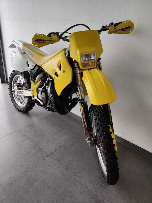 Suzuki RMX 250 Matriculada 1993