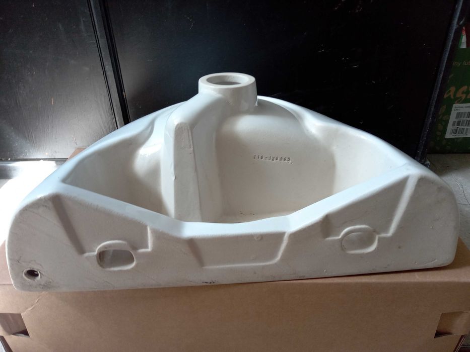 Sprzedam umywalkę Cersanit 45x35cm