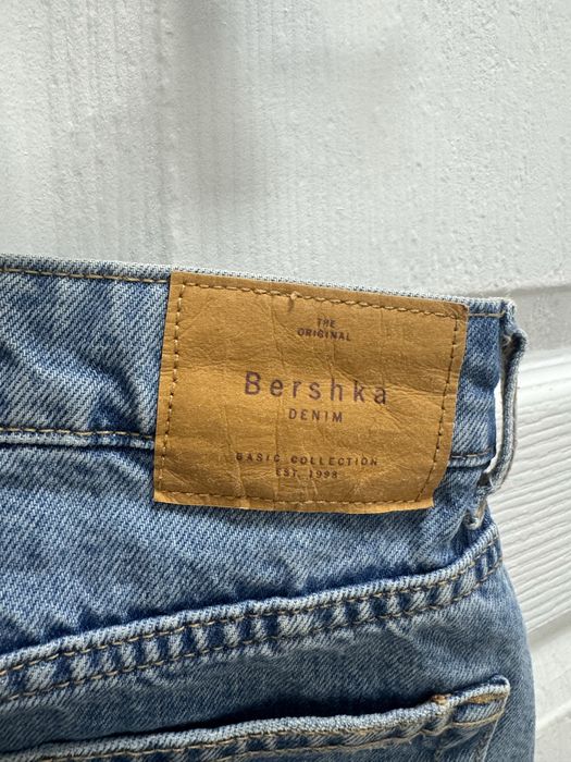 Шорти Bershka