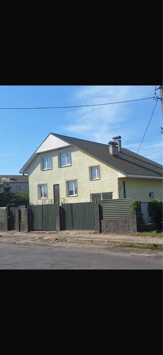 Продам будинок м.Рожище