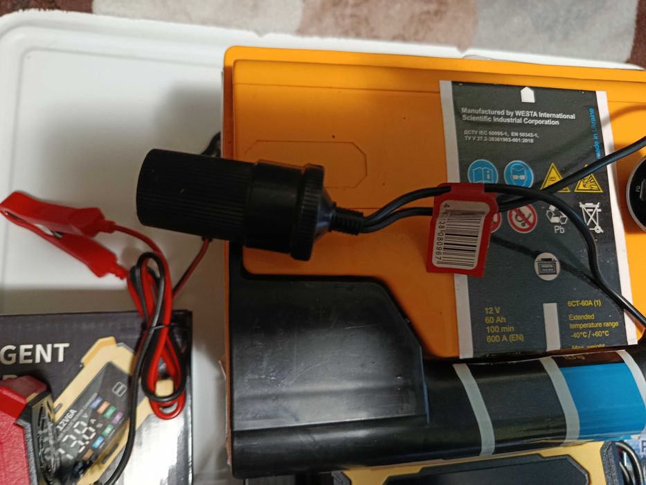 авто зарядка в прикуриватель с авто розеткой