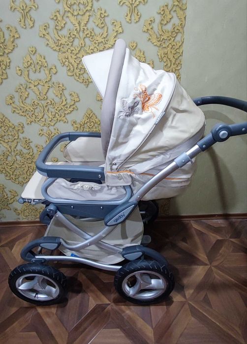 Продажа универсальной коляски Geoby