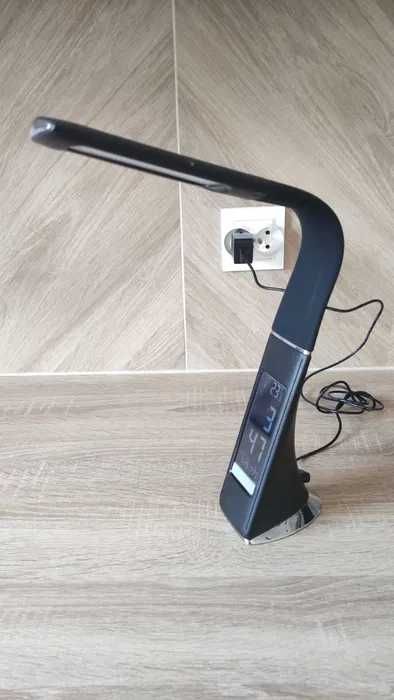 Lampka lampa LED 7W z wyświetlaczem Zegar Data Budzik Temperatura
