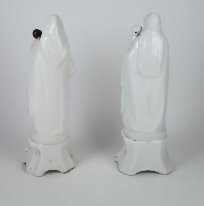 Esculturas Virgem Maria com o Menino - Porcelana Séc. XXI/XX