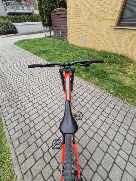 Specialized demo 8 - Carbon, rama S, 2019