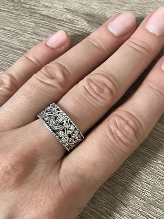 Pandora каблучка оригінал Мерехтливе листя