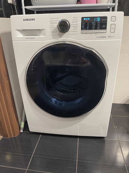 Стиральная машина с сушкой Samsung