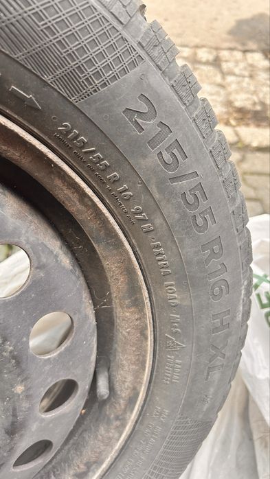 Felgi z oponami zimowymi