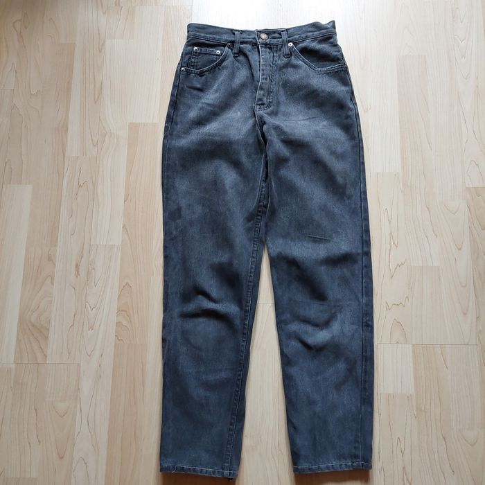 Szare spodnie mom jeans