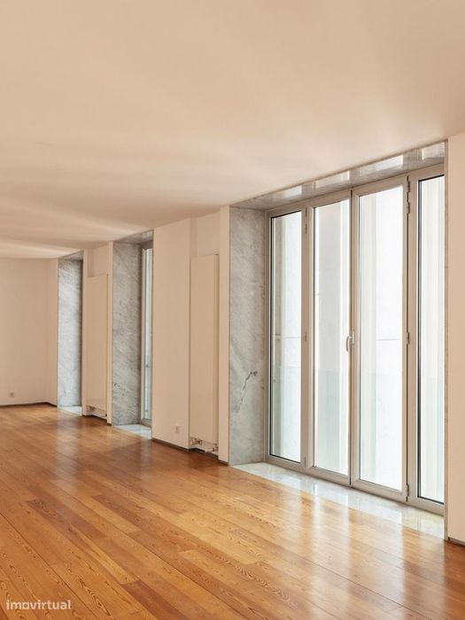 Penthouse Duplex T5 no topo das Avenidas Novas