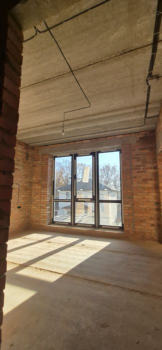 Продаж будинку преміум класу в еко-локації біля річки! Приваблива ціна