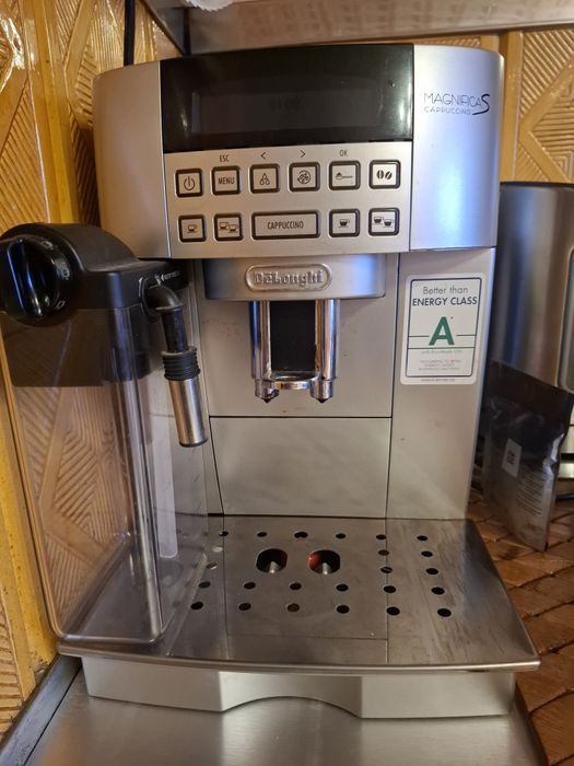 Ekspres DeLonghi