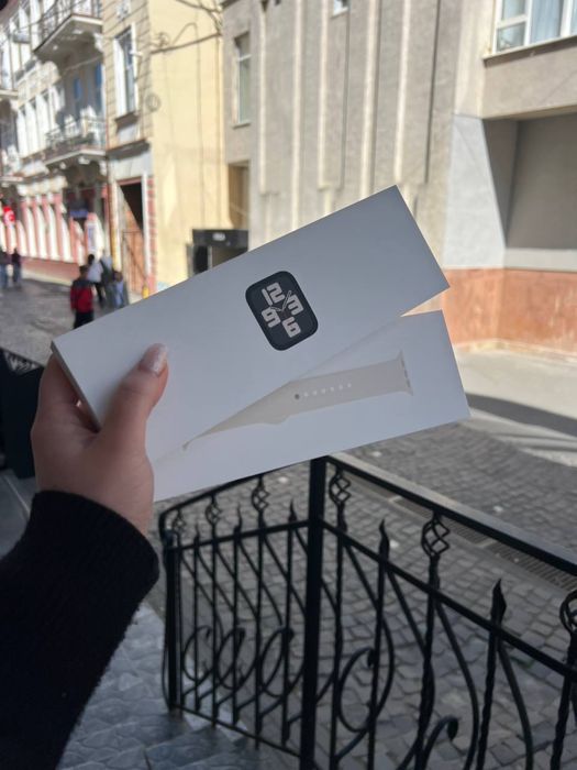 Apple Watch 2025 SE 2 та 3 40mm Starlight 44mm Midnight NEW нові