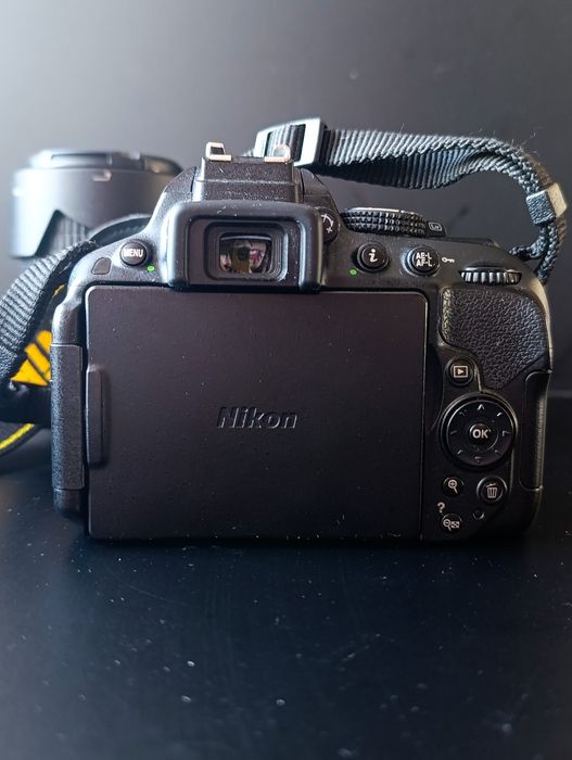 Фотоапарат дзеркальний Nikon D5300 + об'єктив Nikkor  18-105mm
