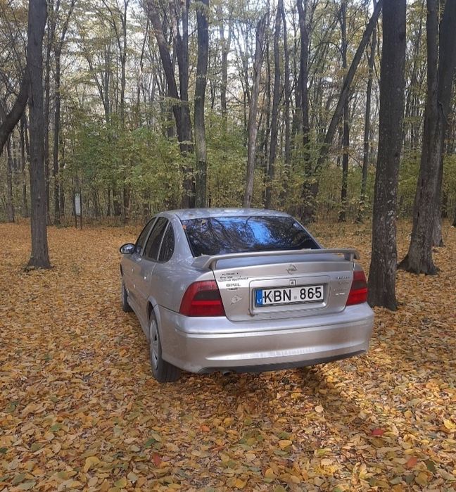 Продам  автомобіль .