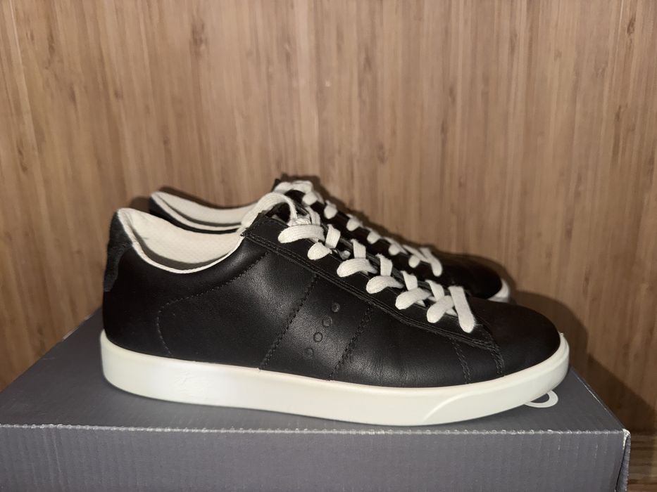 Жіночі кеди ecco, 38 р