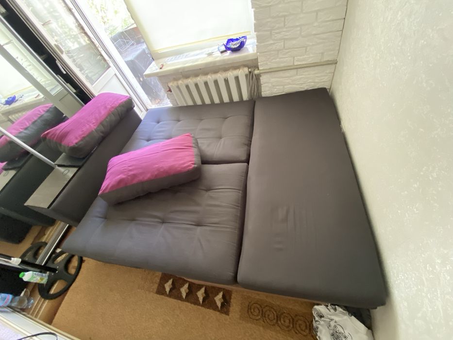 Большой Диван , кровать