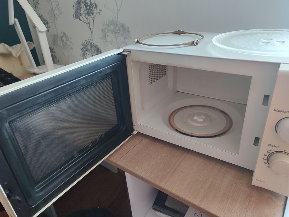 Микрлволновка LG