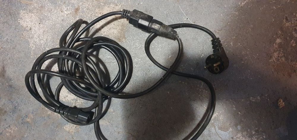 Kabel komputera 230v