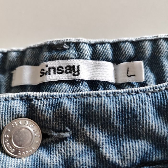 Jeansowe spodenki szorty Sinsay L 40