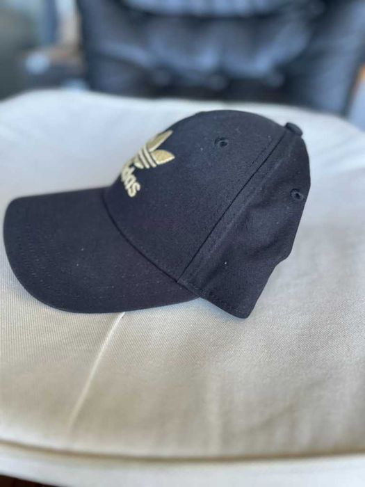 Adidas czapka z daszkiem