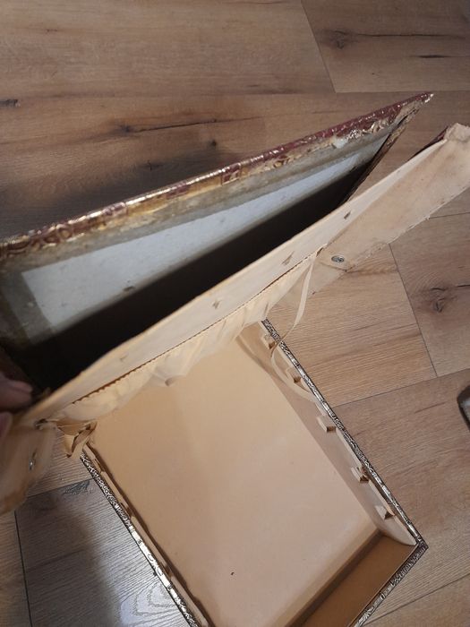 Stare pudelko             .